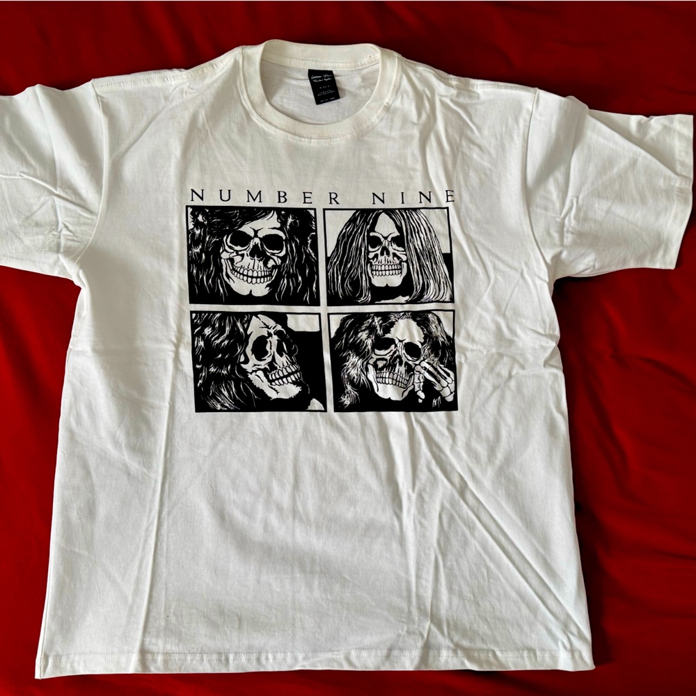 Number nine shirt